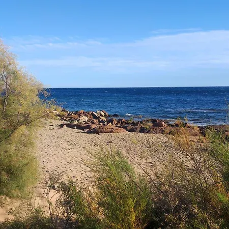 T2 Meuble A 300m De La * Saint-Raphael (Var)