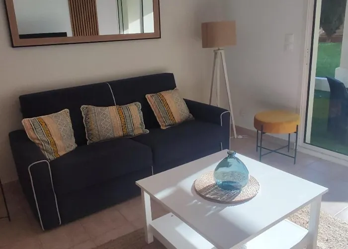 T2 Meuble A 300m De La Apartmán *
