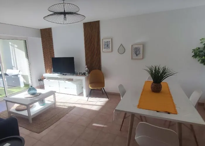 T2 Meuble A 300m De La Apartmán *